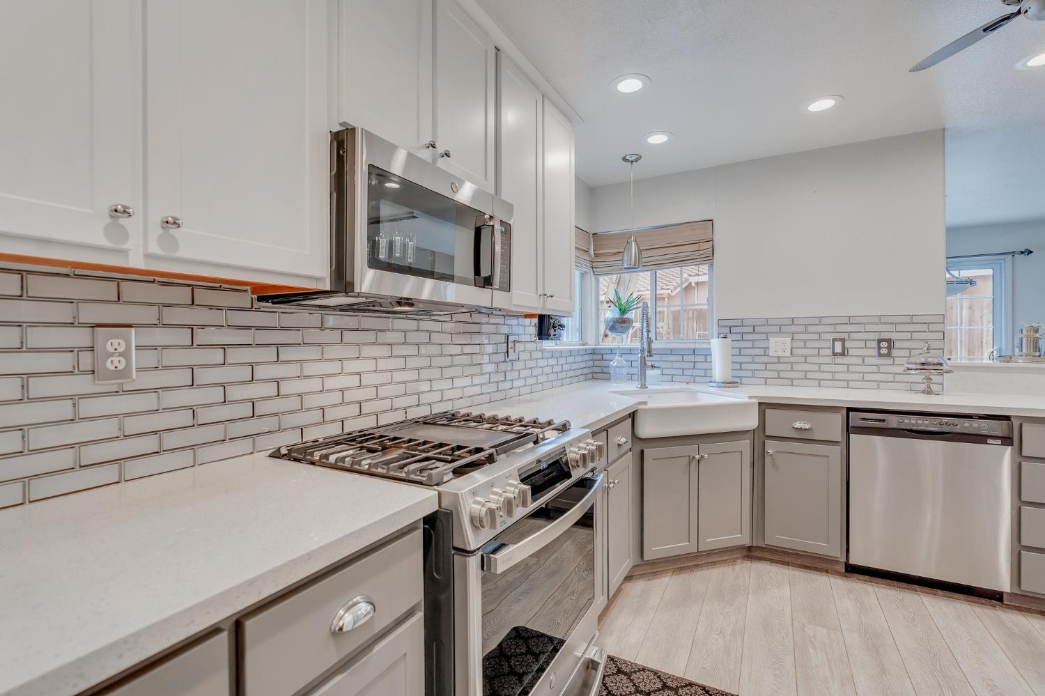 1801 Chapman Ct, Los Banos, CA 93635