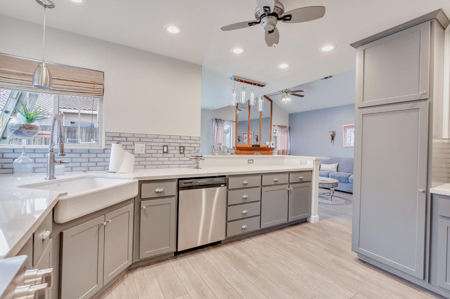 1801 Chapman Ct, Los Banos, CA 93635