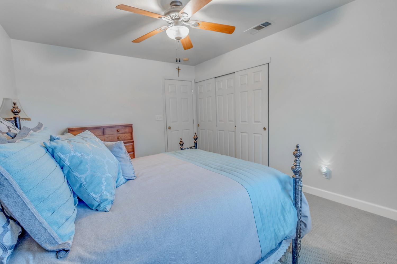 1801 Chapman Ct, Los Banos, CA 93635