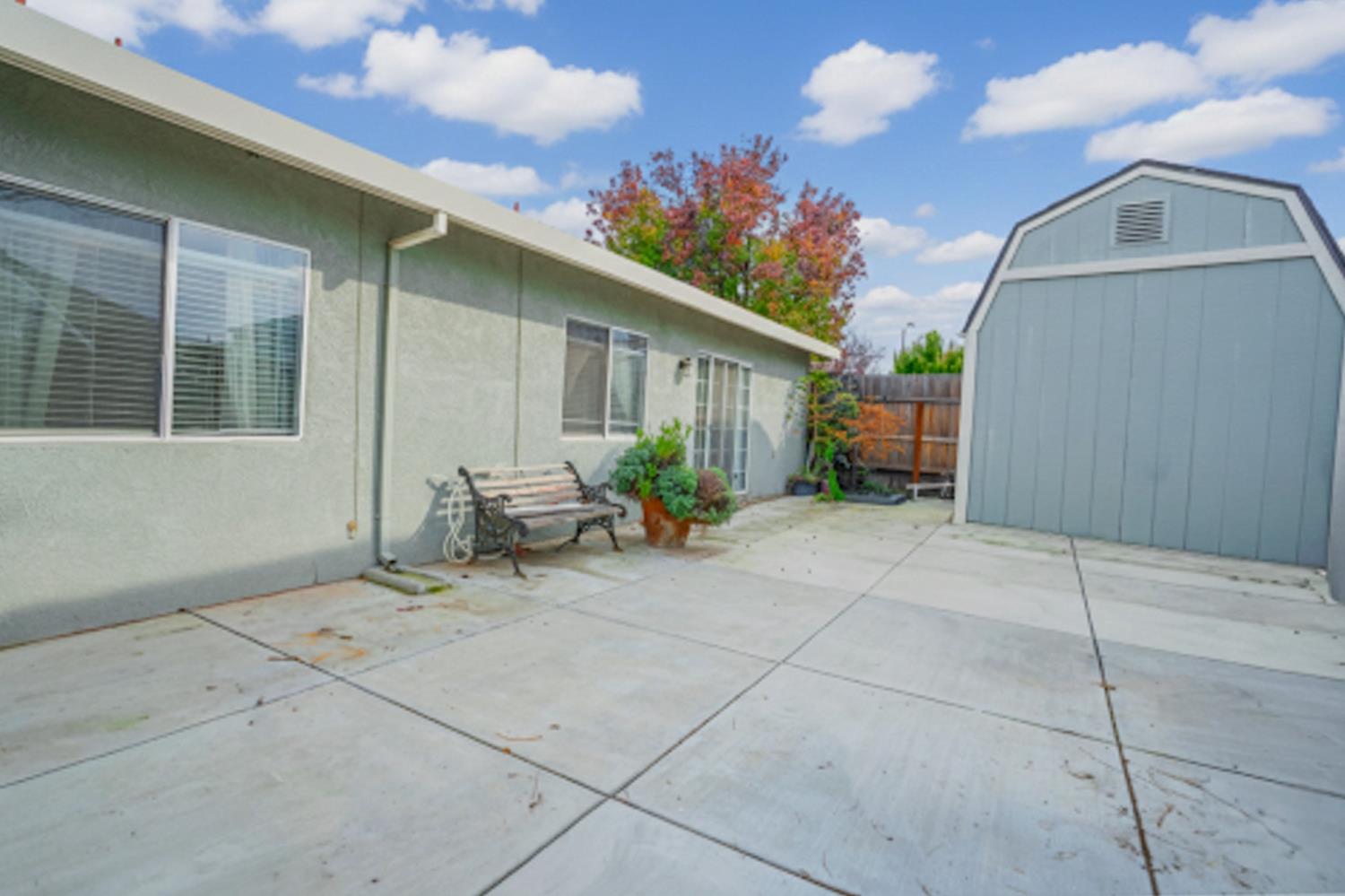1801 Chapman Ct, Los Banos, CA 93635