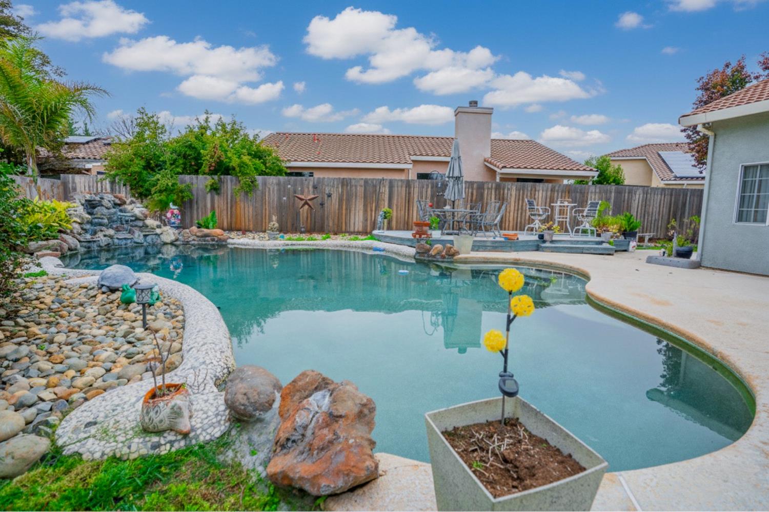 1801 Chapman Ct, Los Banos, CA 93635