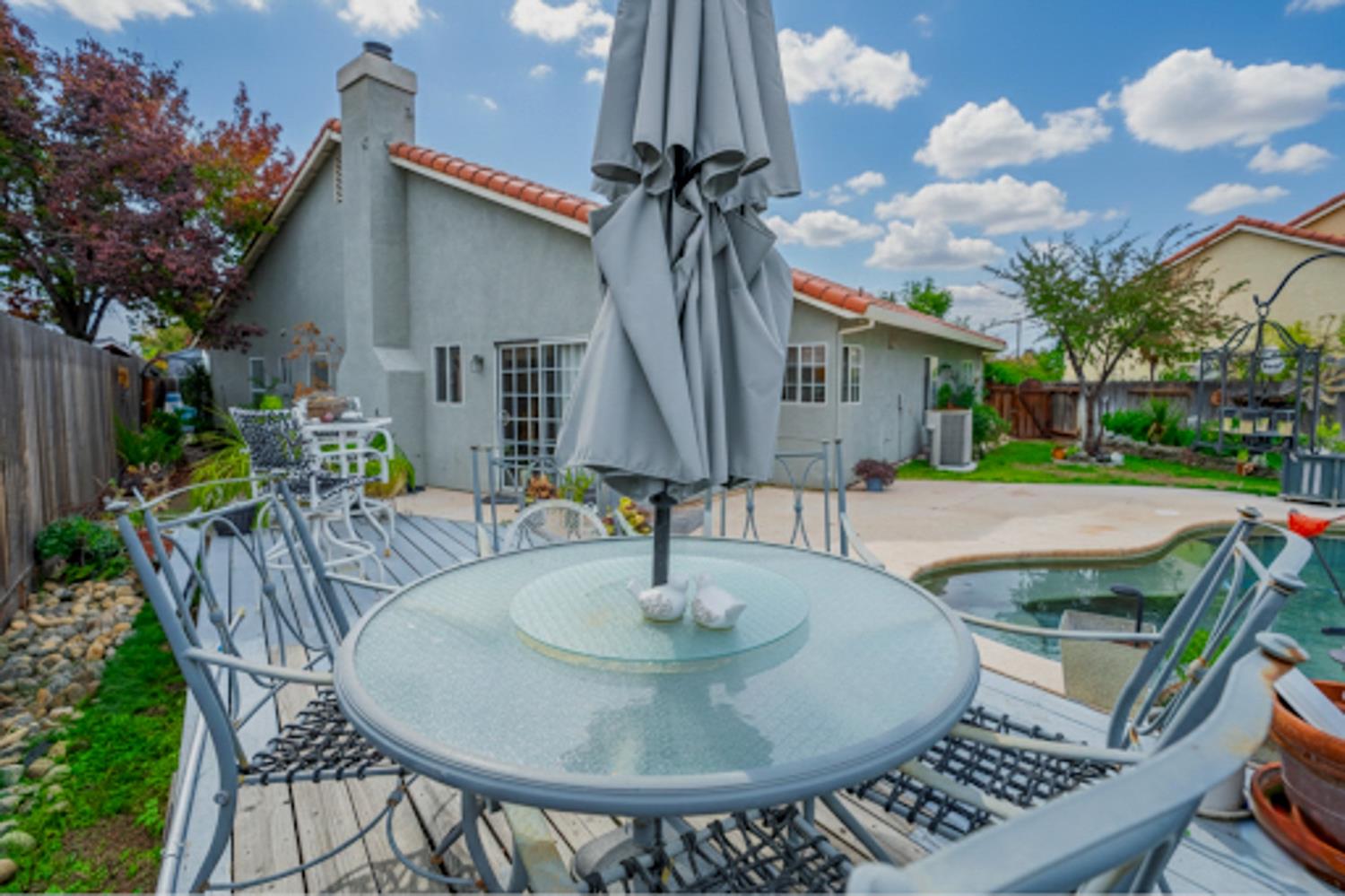 1801 Chapman Ct, Los Banos, CA 93635