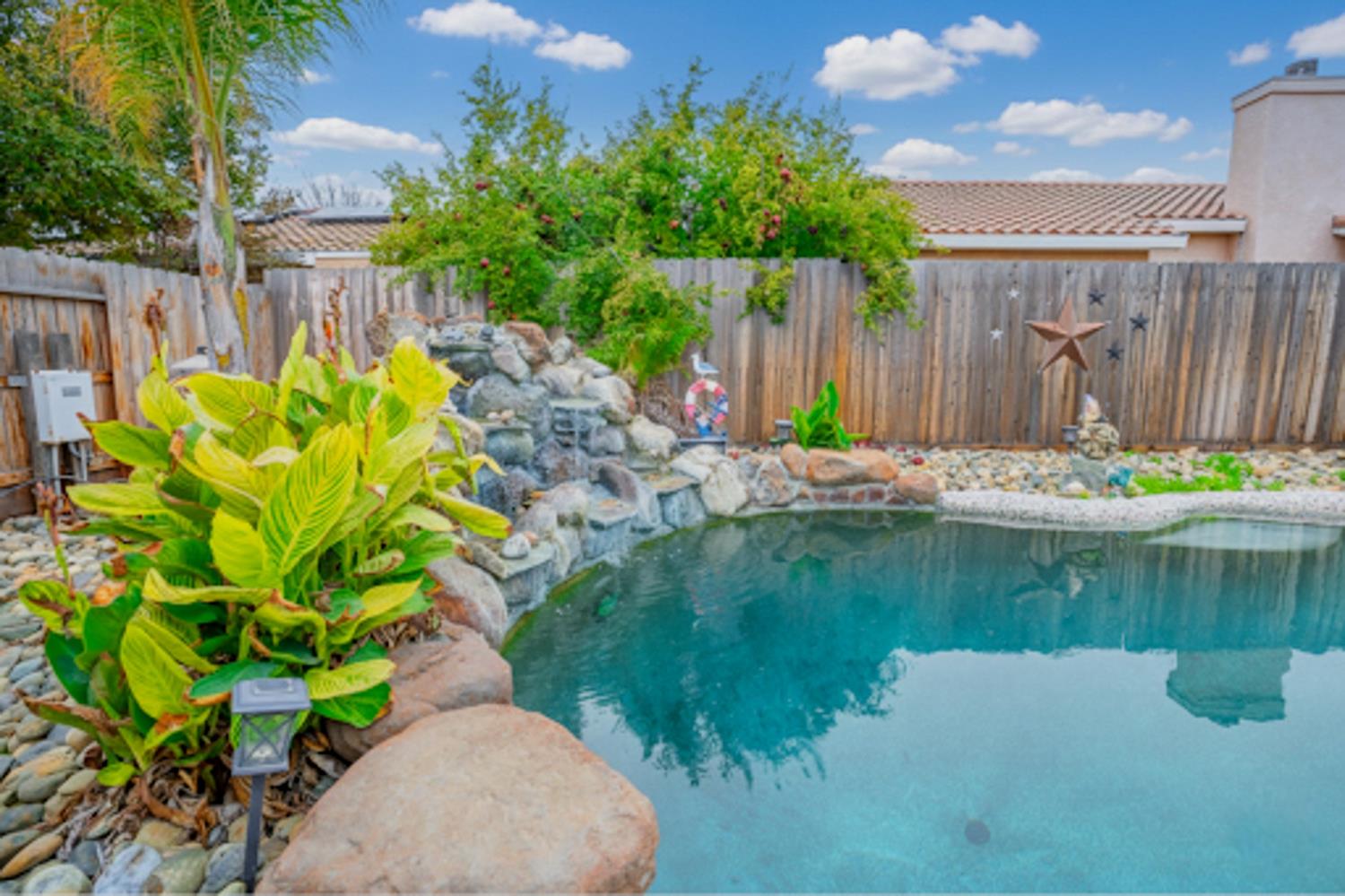 1801 Chapman Ct, Los Banos, CA 93635