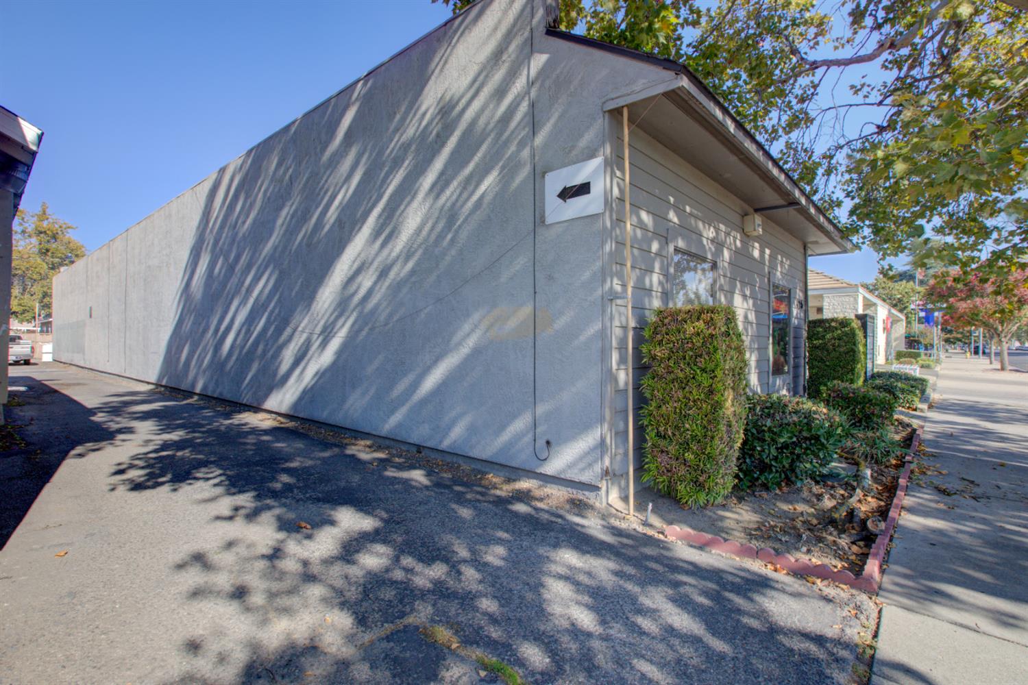 415 E Olive Ave, Turlock, CA 95380
