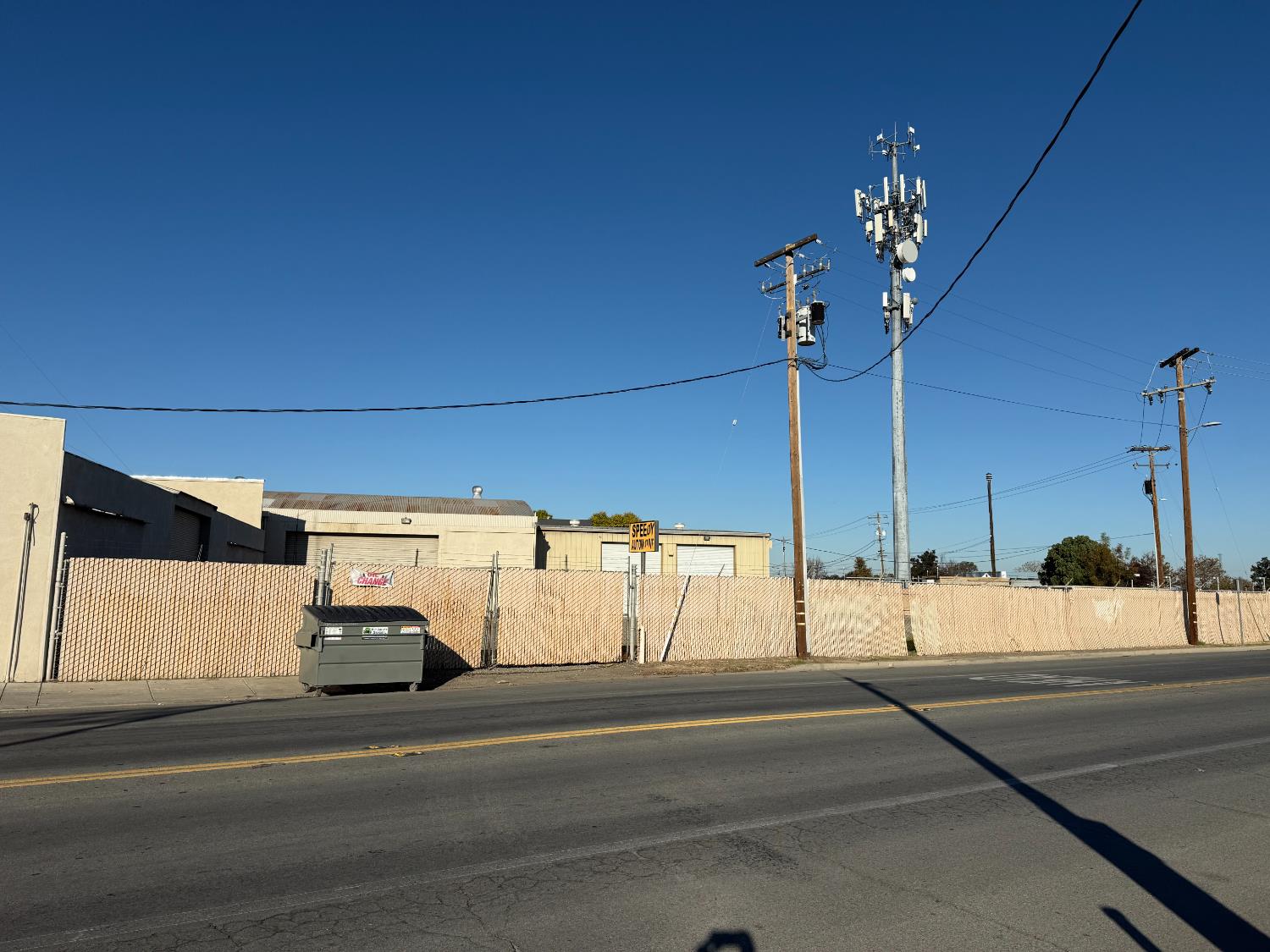 1106 I St, Los Banos, CA 93635