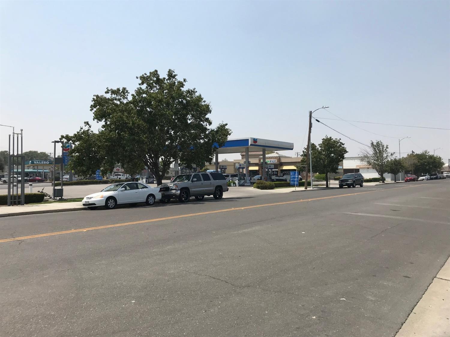 1106 I St, Los Banos, CA 93635