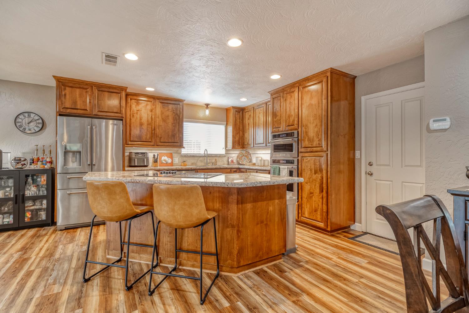 1512 Kruger Dr, Modesto, CA 95355