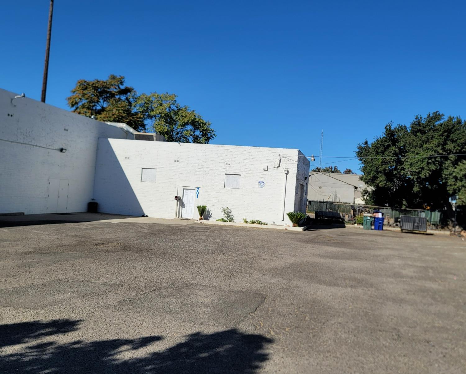701 H St, Modesto, CA 95354