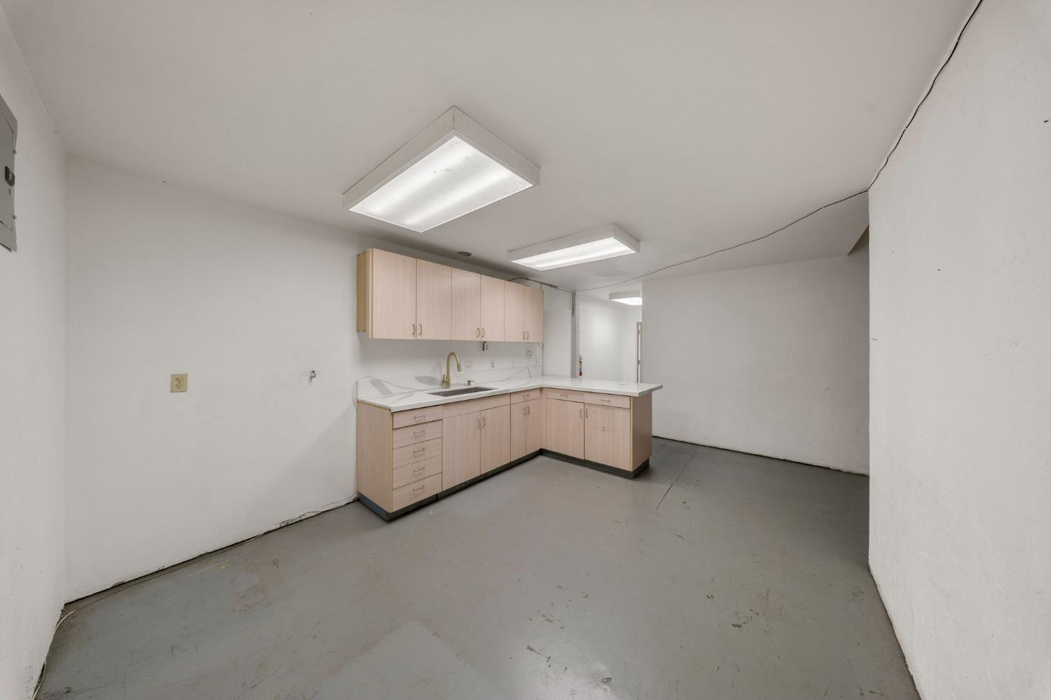 701 H St, Modesto, CA 95354