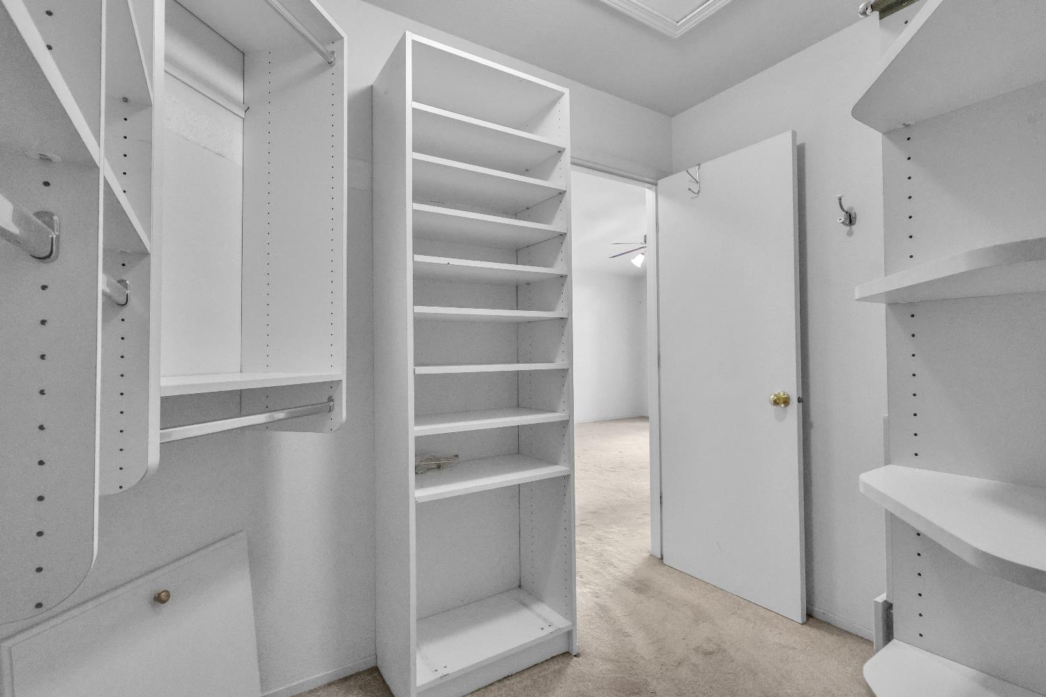 1080 Zumstein Dr, Ripon, CA 95366