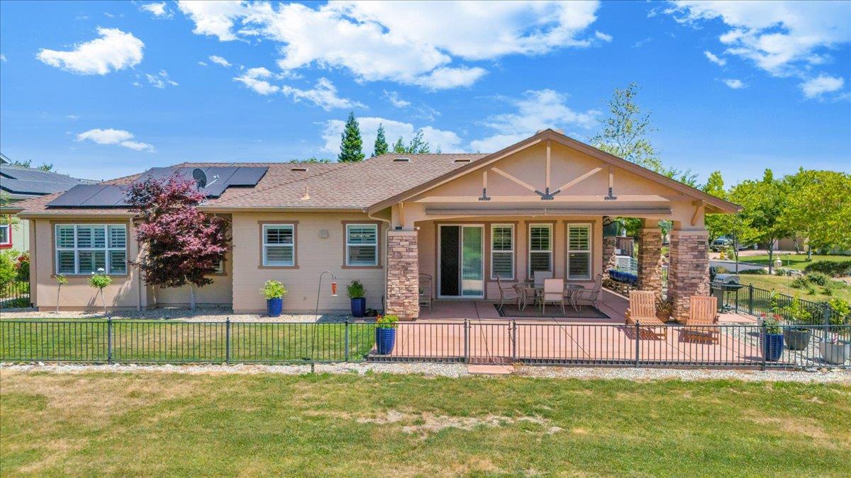 135 Glen View Ct, Copperopolis, CA 95228