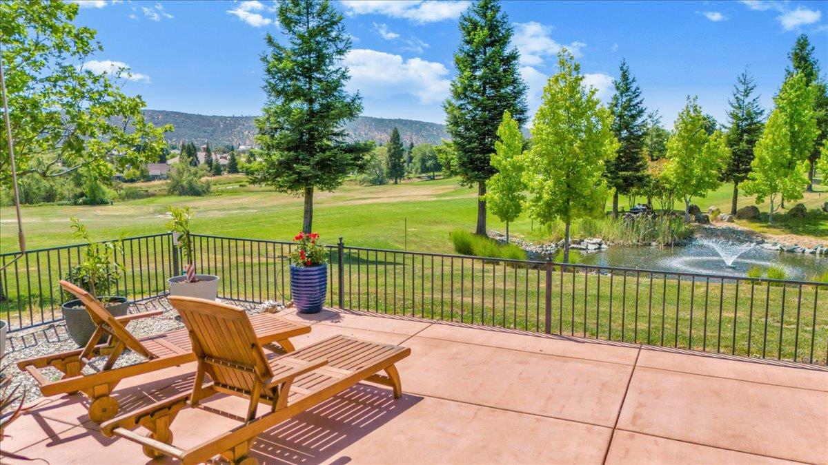 135 Glen View Ct, Copperopolis, CA 95228