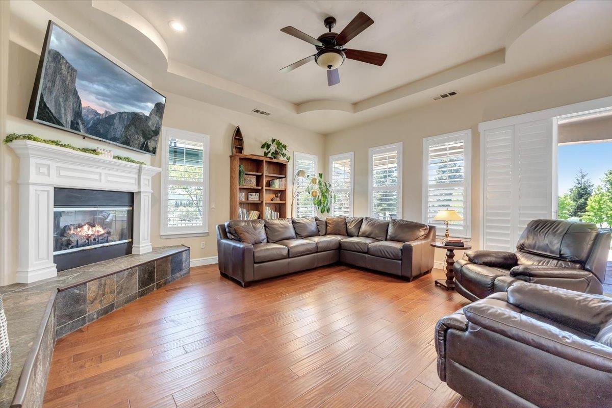 135 Glen View Ct, Copperopolis, CA 95228