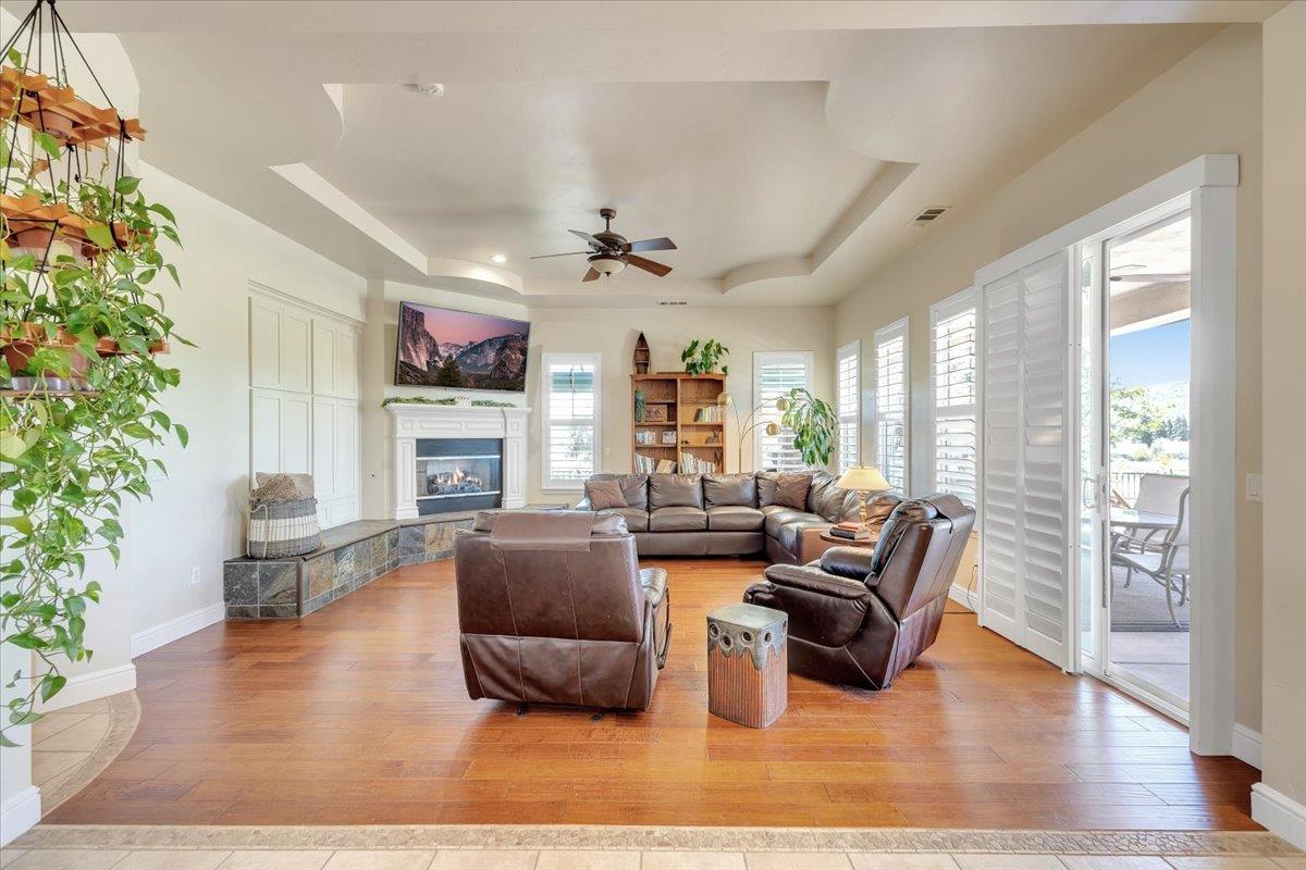 135 Glen View Ct, Copperopolis, CA 95228