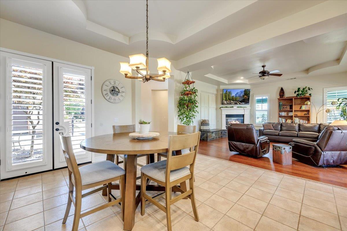 135 Glen View Ct, Copperopolis, CA 95228