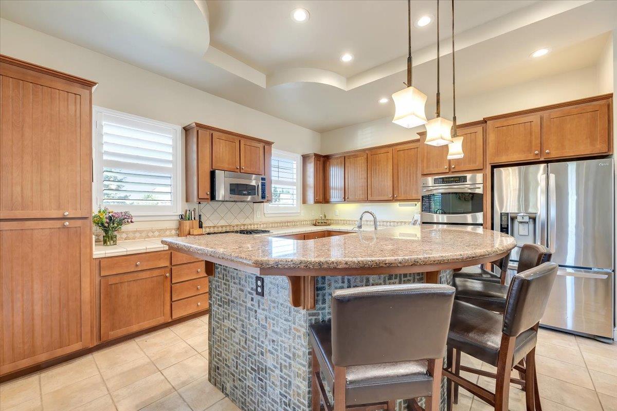 135 Glen View Ct, Copperopolis, CA 95228