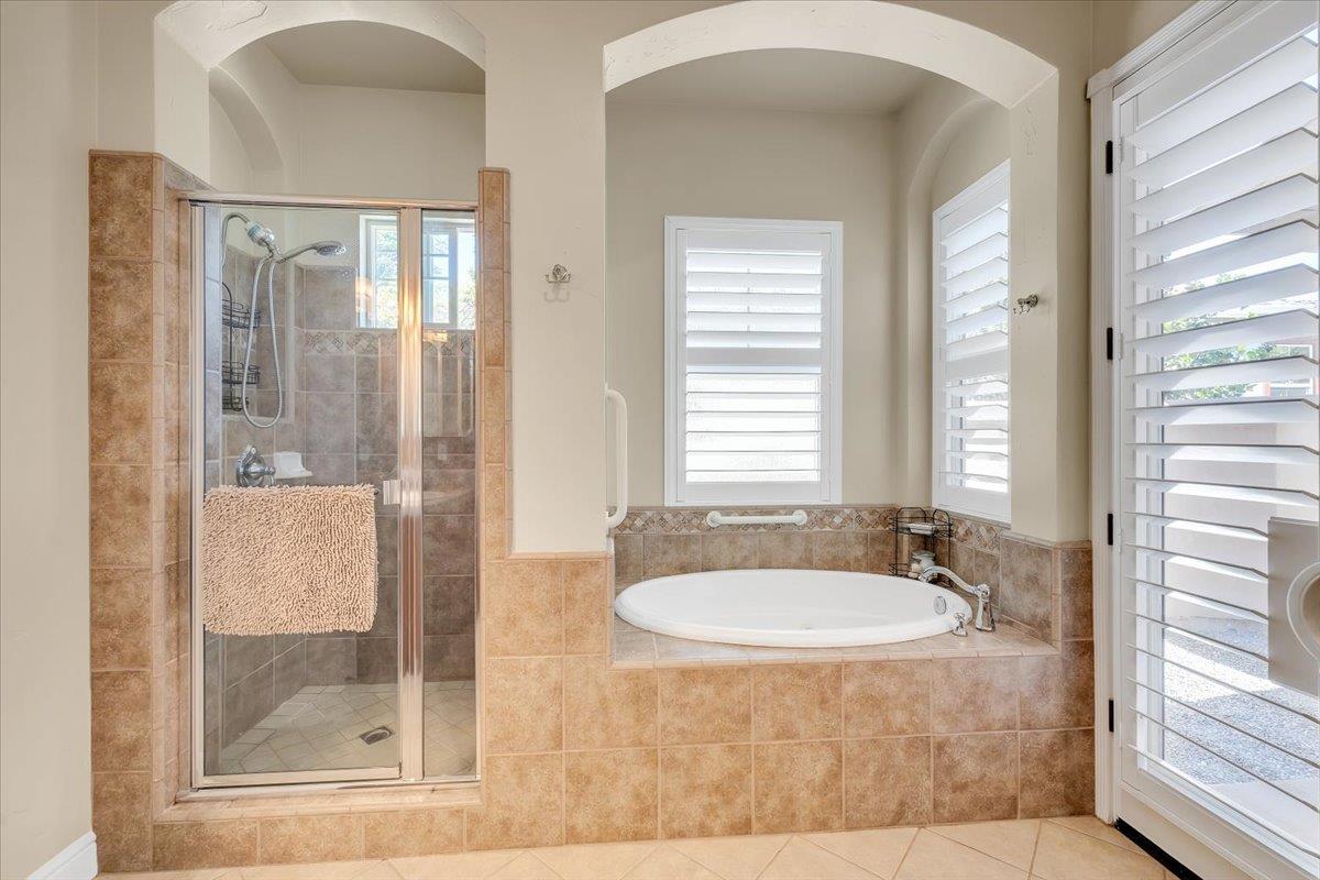 135 Glen View Ct, Copperopolis, CA 95228