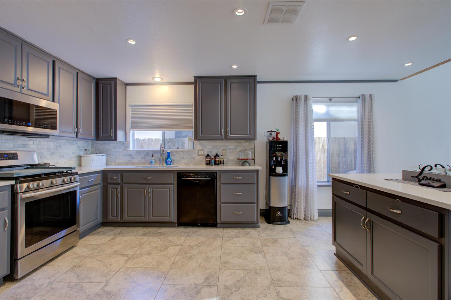 604 Kinshire Way, Patterson, CA 95363