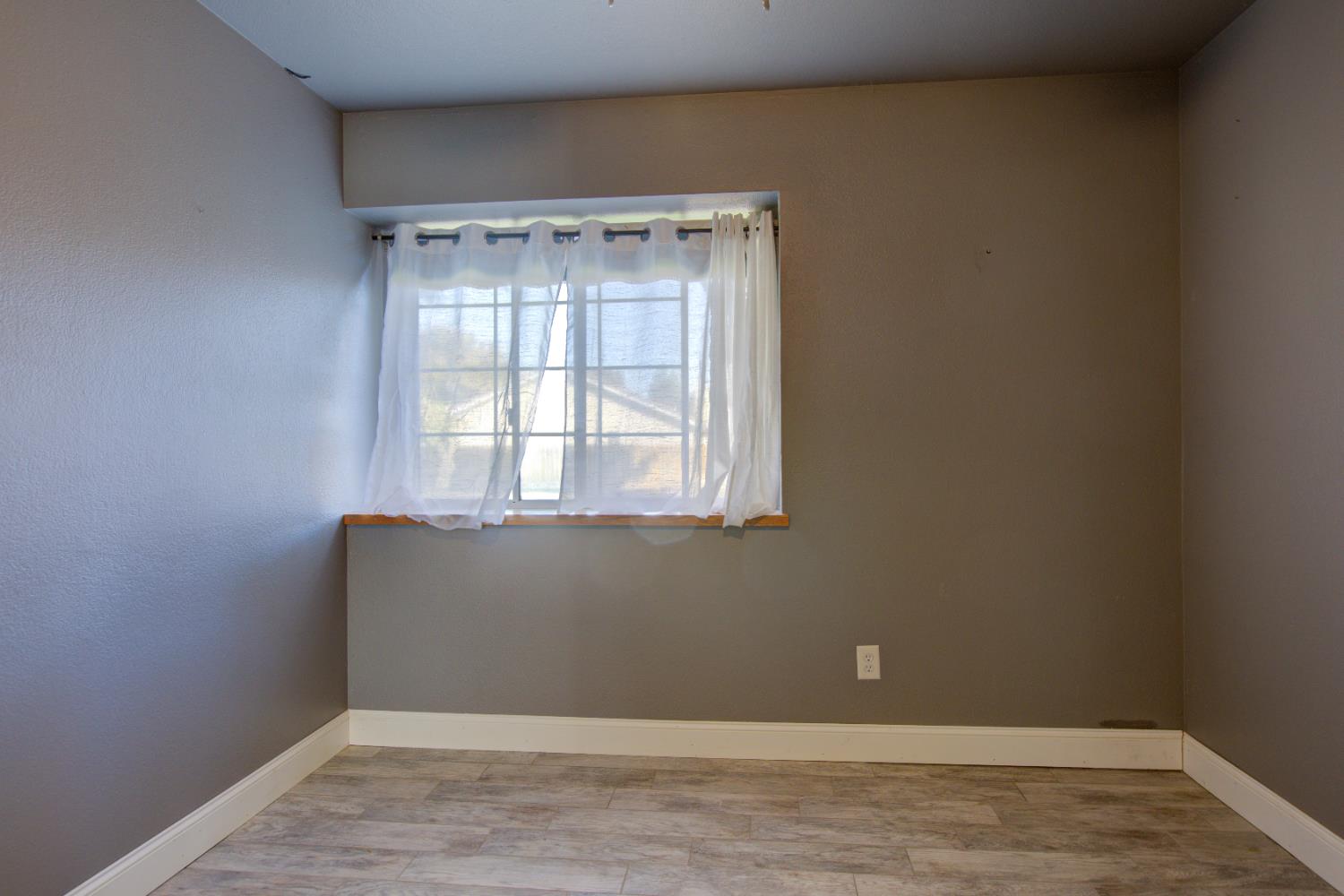 604 Kinshire Way, Patterson, CA 95363