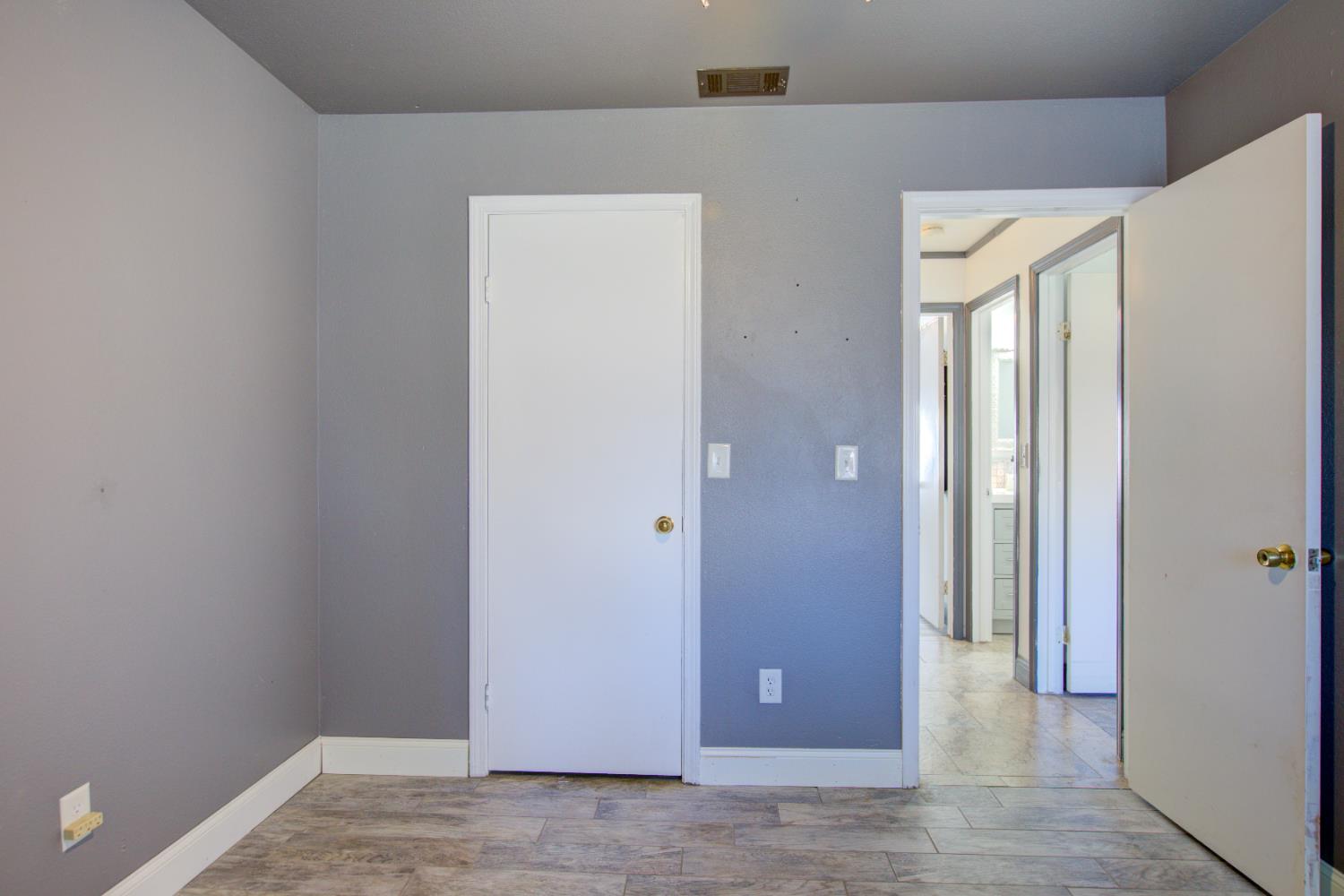 604 Kinshire Way, Patterson, CA 95363