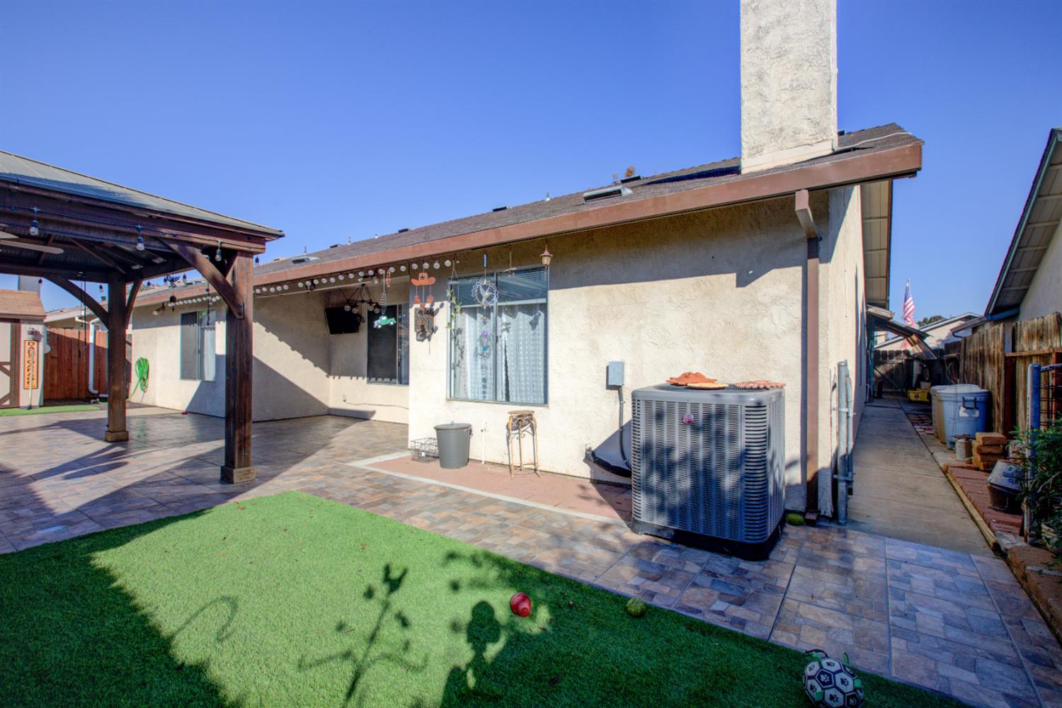 604 Kinshire Way, Patterson, CA 95363