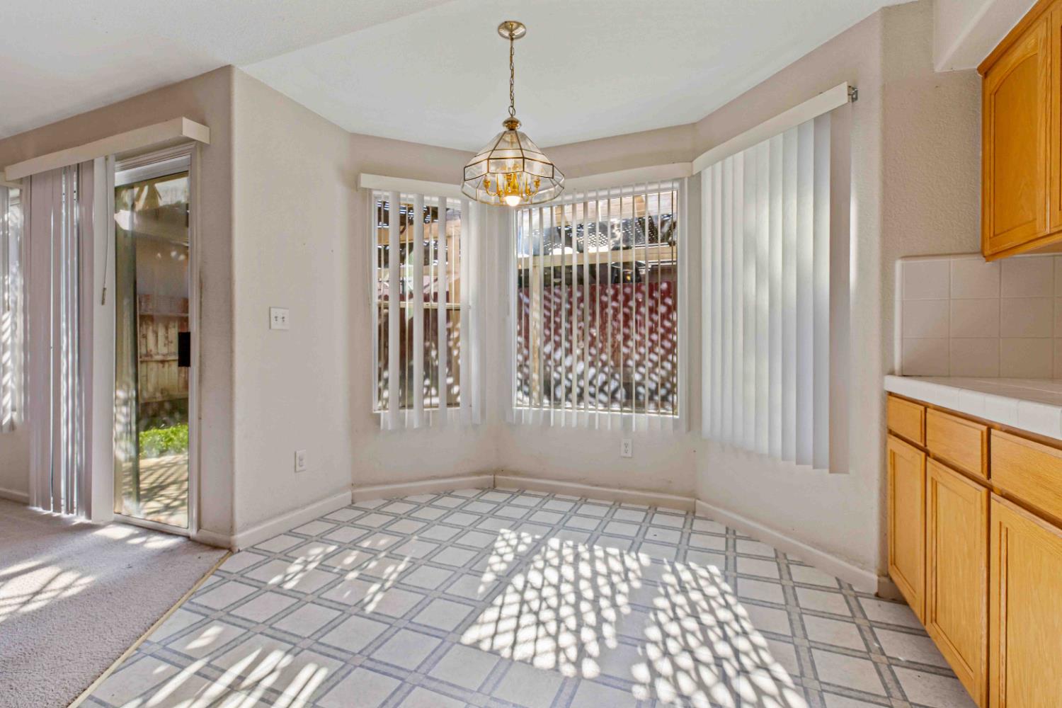 621 Vine St, Los Banos, CA 93635