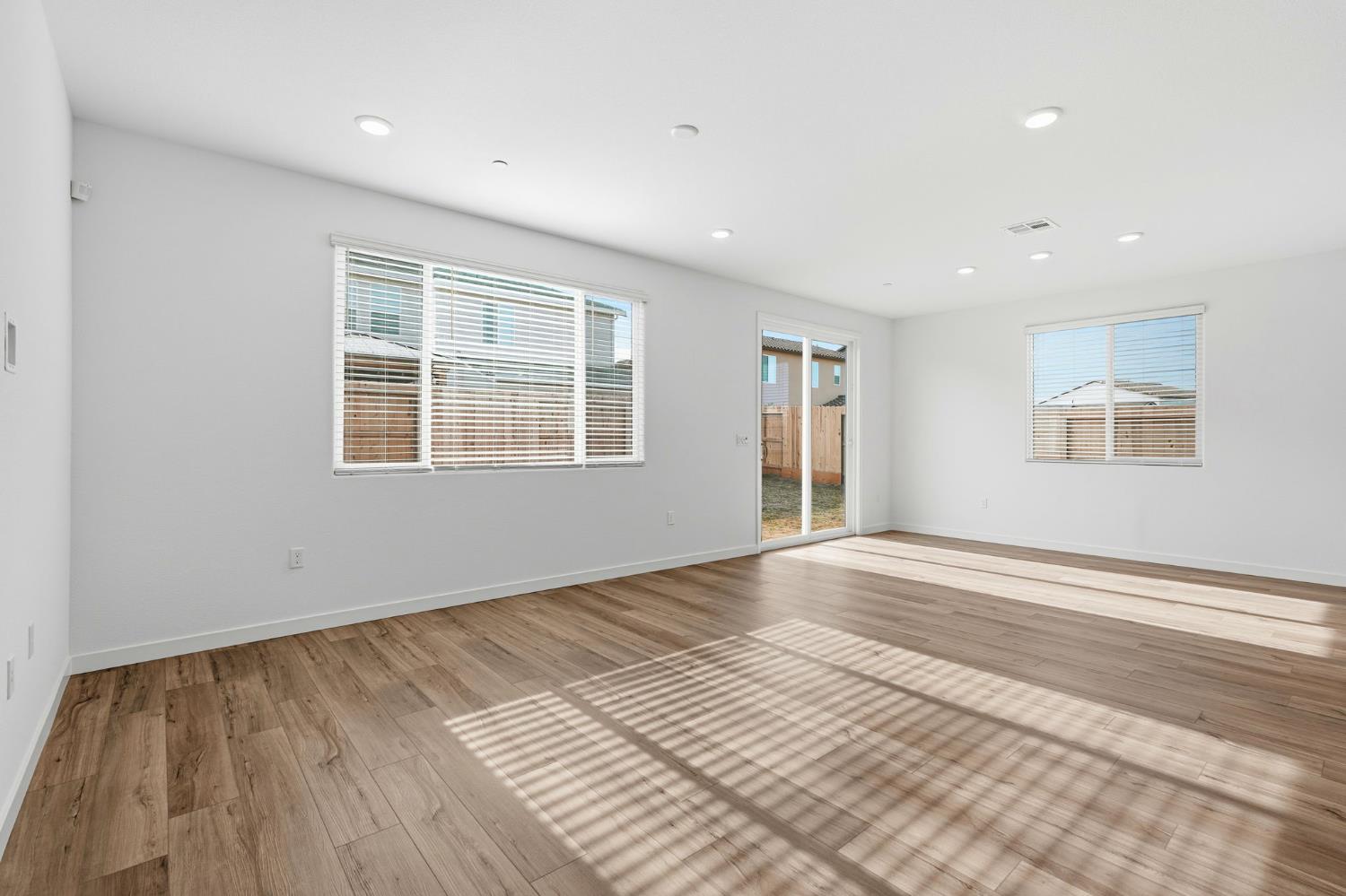 2244 Controllata St, Manteca, CA 95337