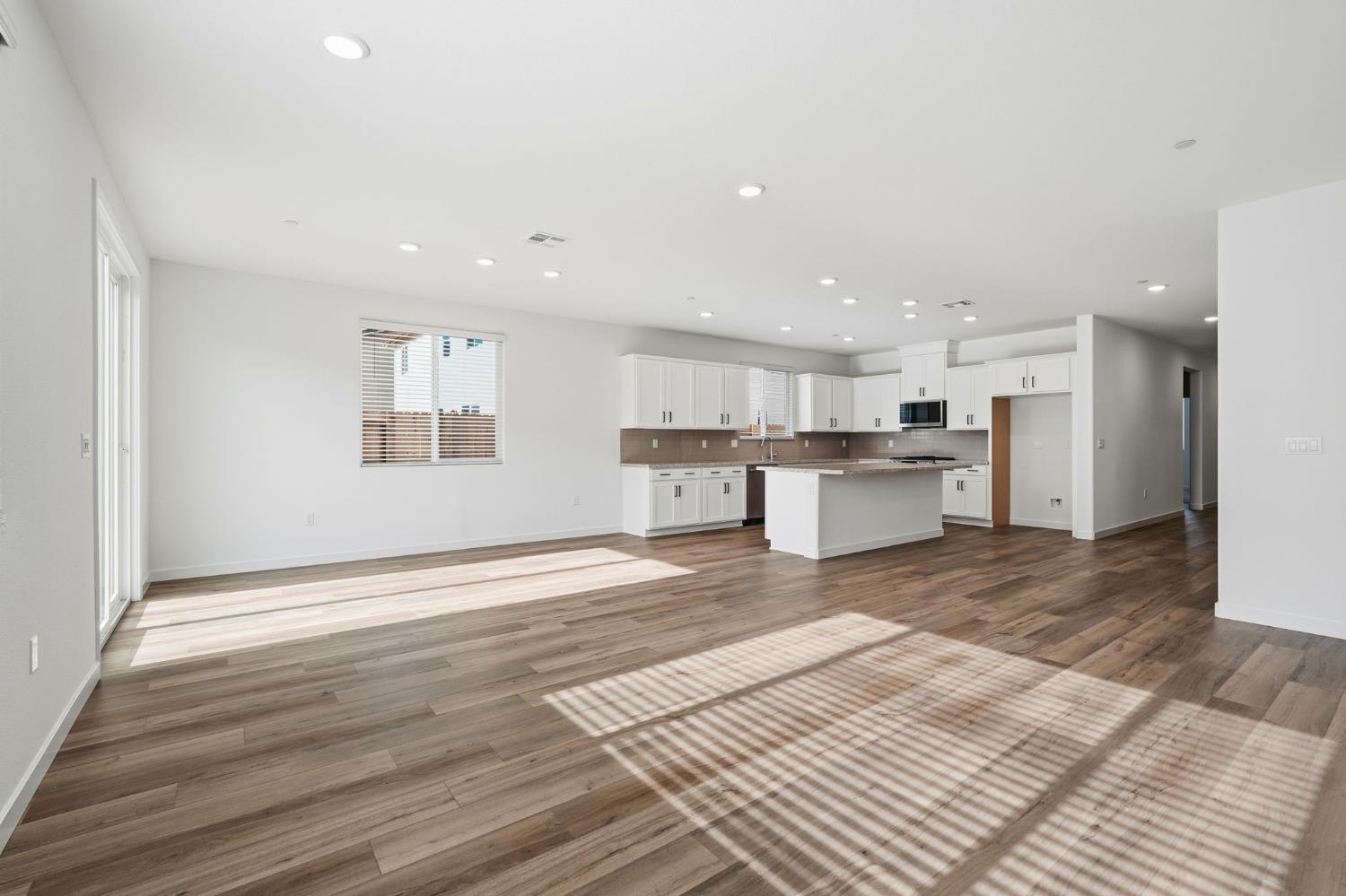 2244 Controllata St, Manteca, CA 95337