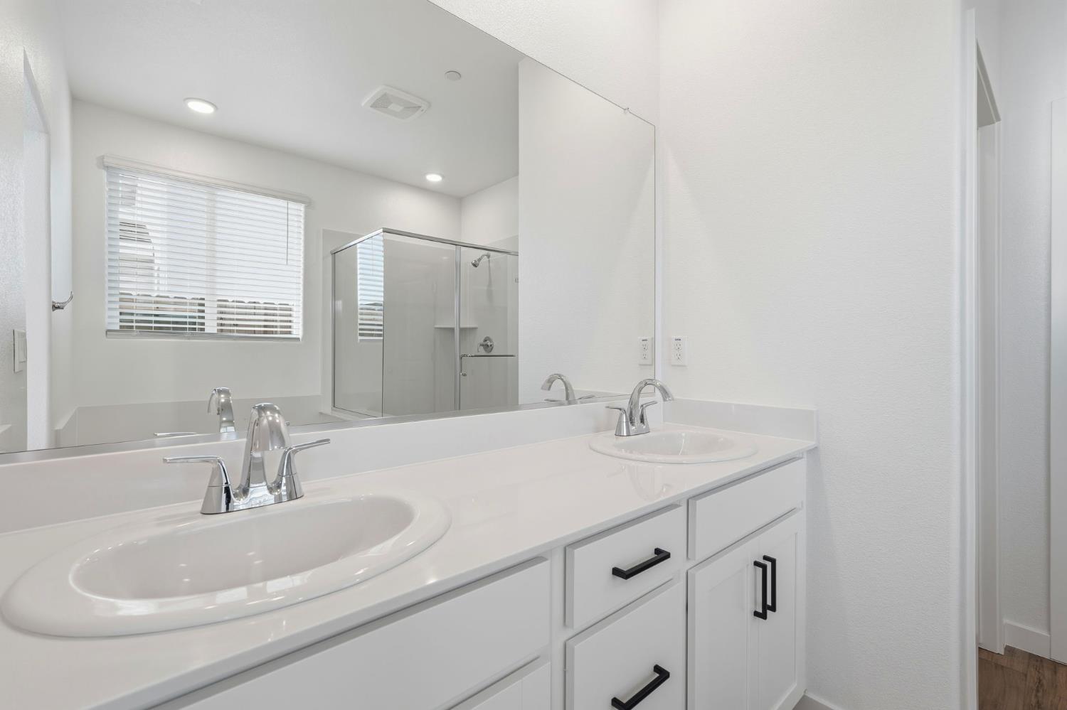 2244 Controllata St, Manteca, CA 95337