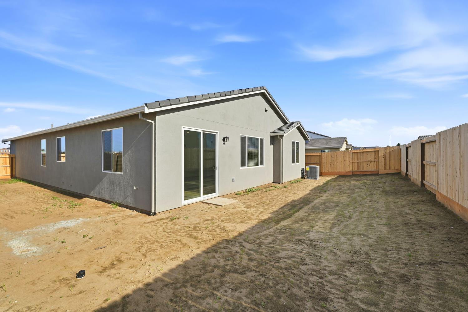 2244 Controllata St, Manteca, CA 95337