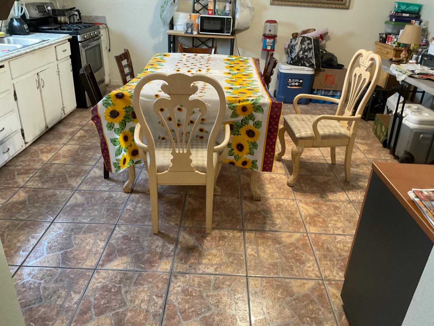 915 R St, Merced, CA 95341