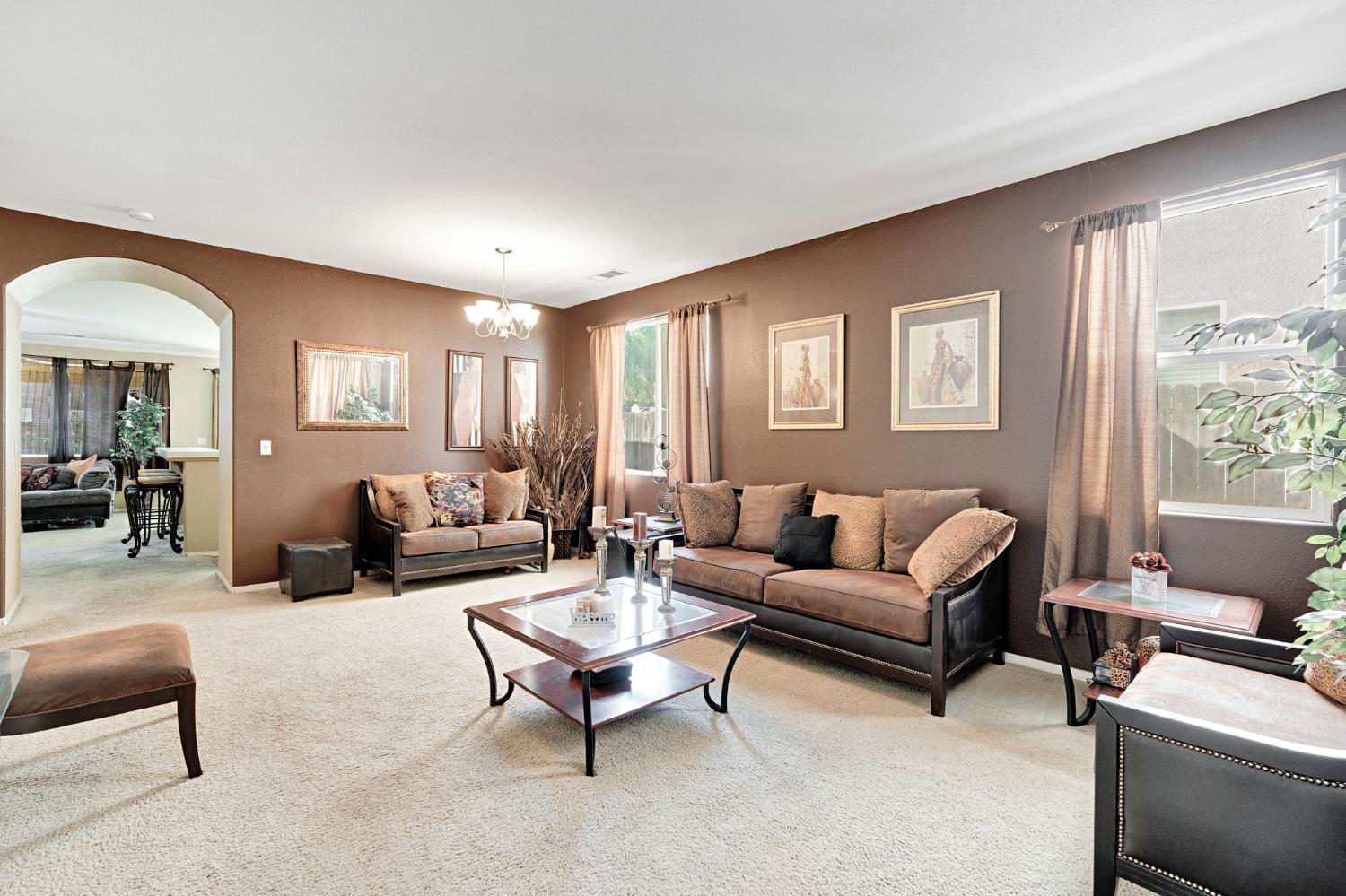 6615 Cetti Ave, Fresno, CA 93727