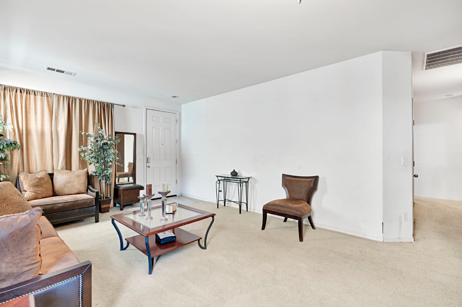 6615 Cetti Ave, Fresno, CA 93727