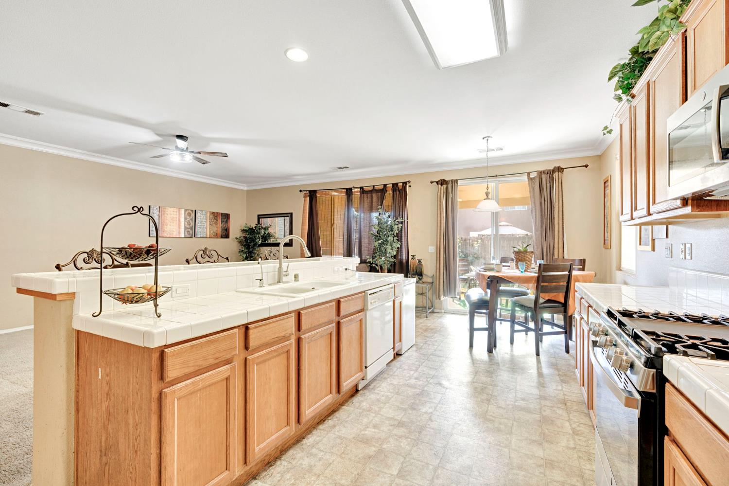 6615 Cetti Ave, Fresno, CA 93727