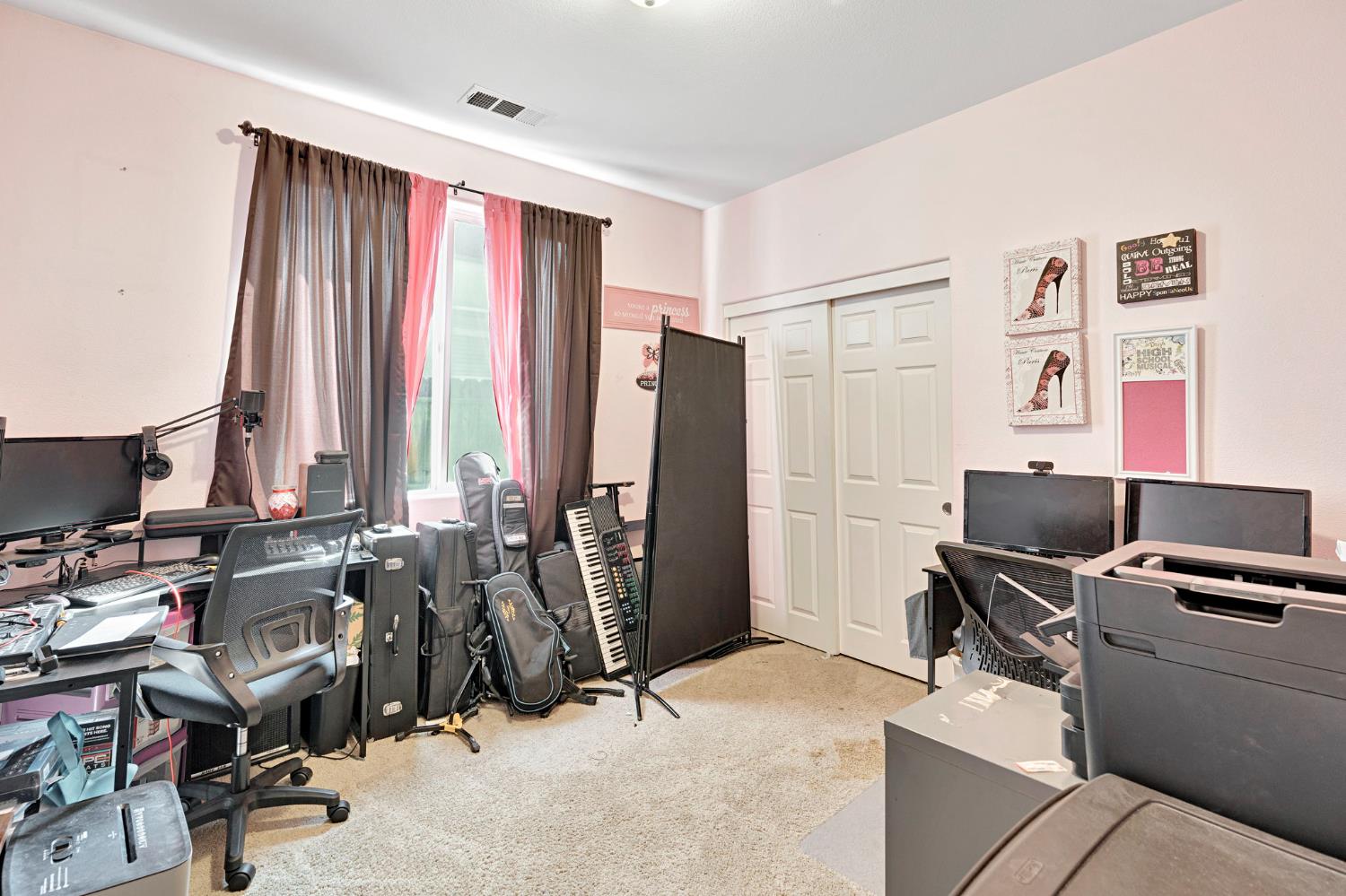 6615 Cetti Ave, Fresno, CA 93727