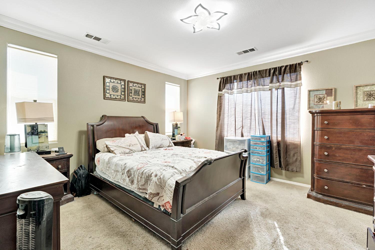 6615 Cetti Ave, Fresno, CA 93727