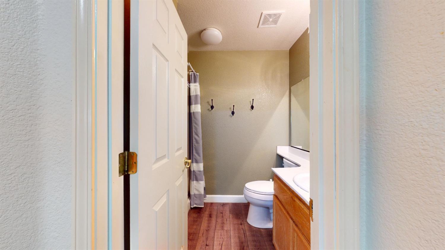 1708 Via Milano Ct, Gustine, CA 95322