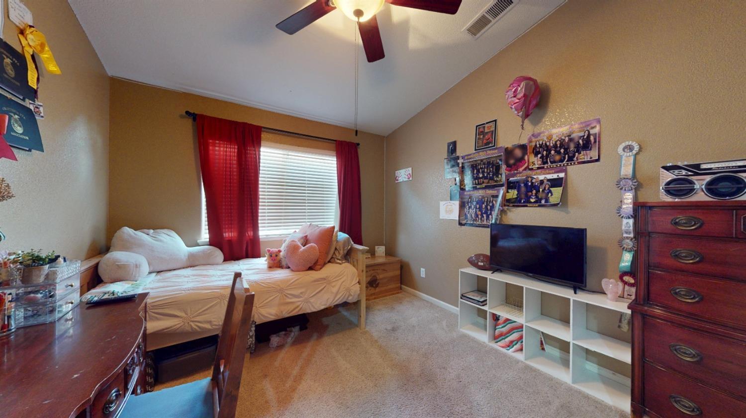 1708 Via Milano Ct, Gustine, CA 95322