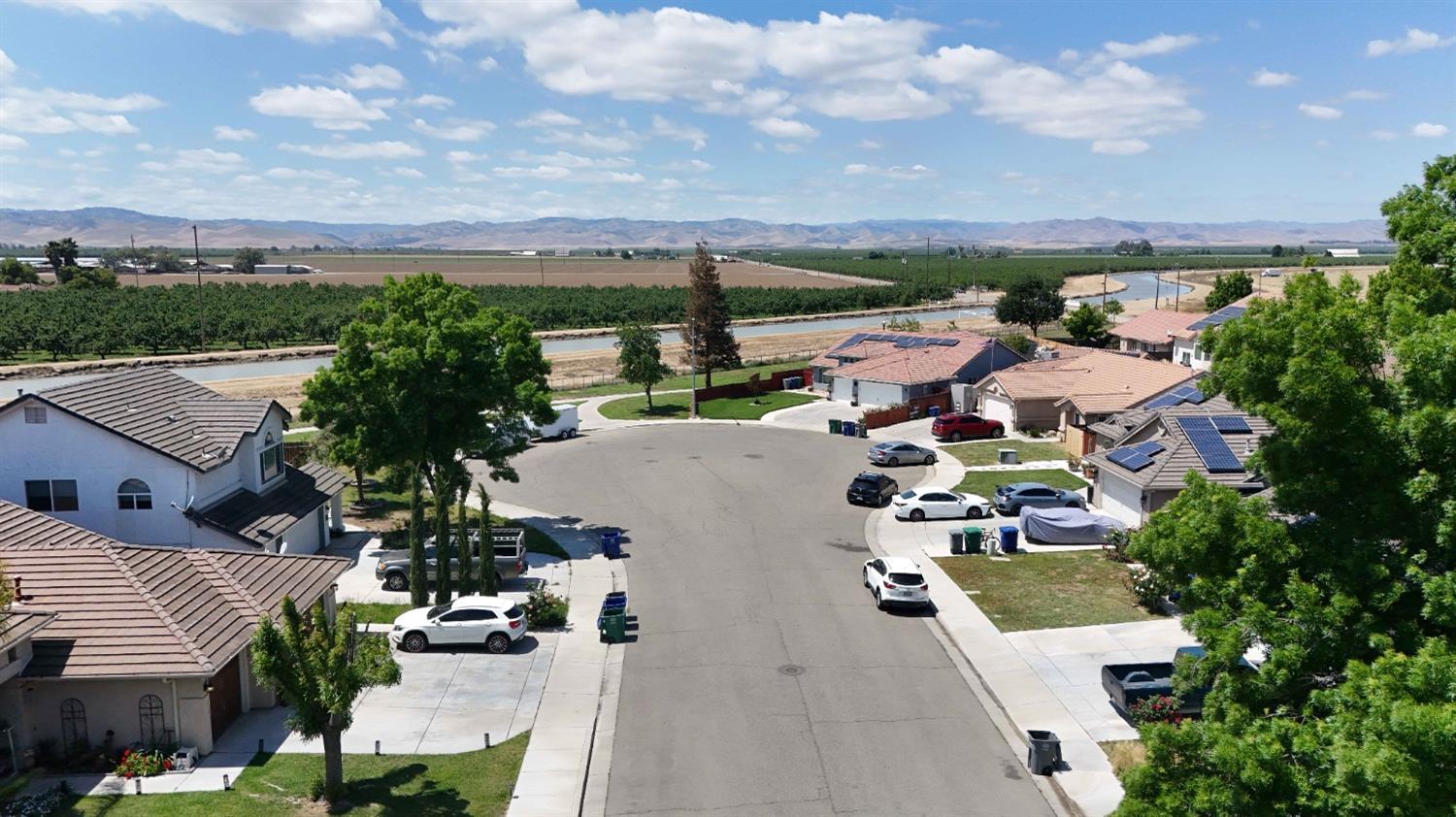 1708 Via Milano Ct, Gustine, CA 95322