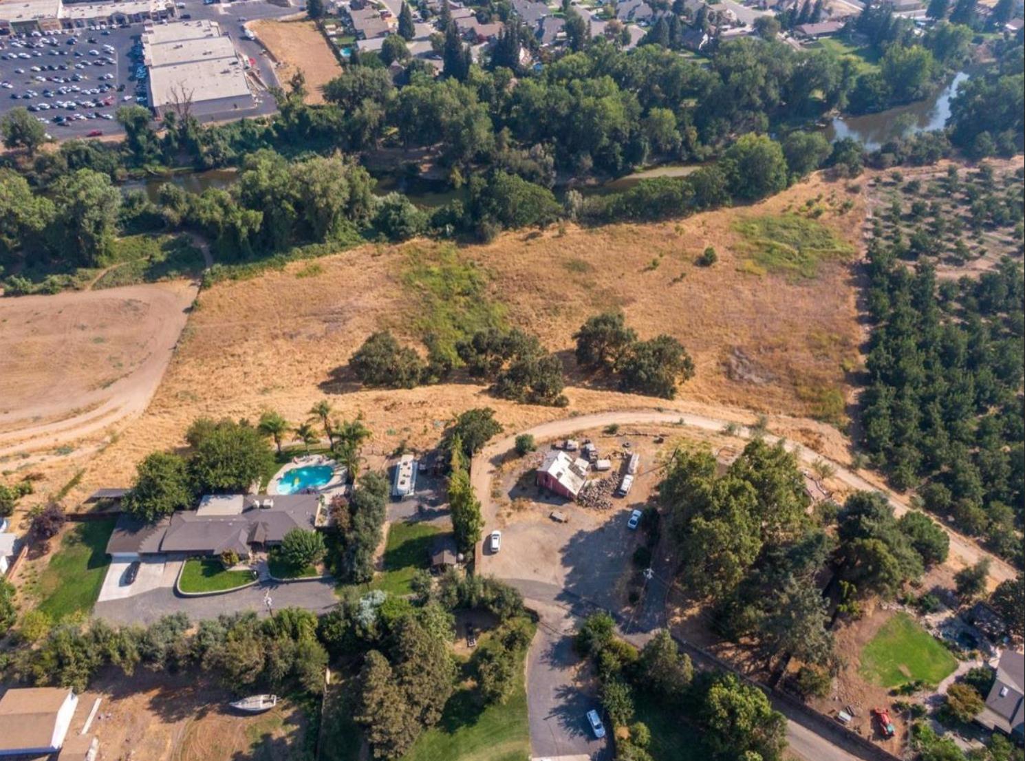 9591 Jackson Rd, Oakdale, CA 95361