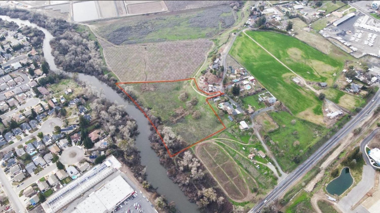 9591 Jackson Rd, Oakdale, CA 95361