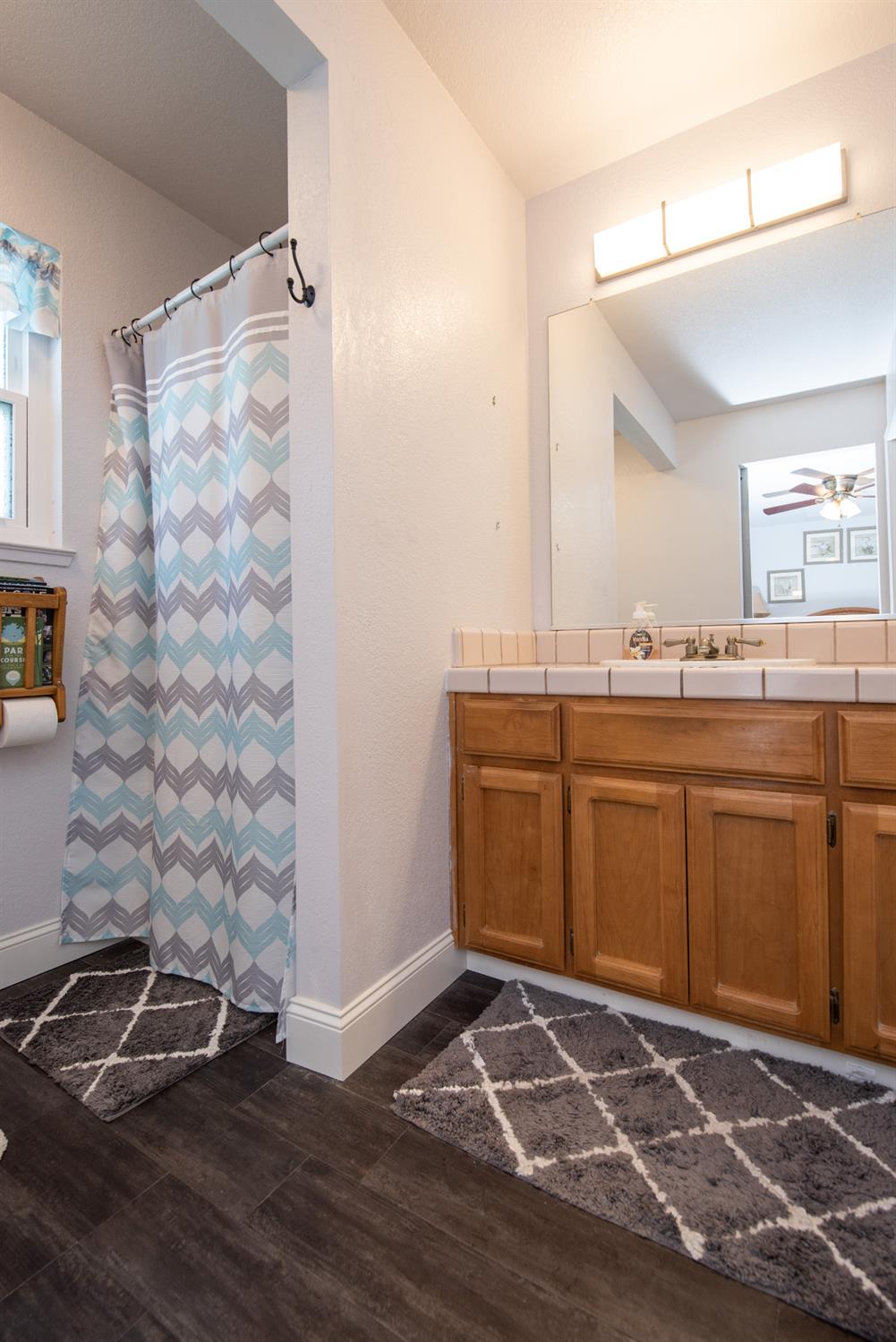 301 Goldrun Dr, Modesto, CA 95354