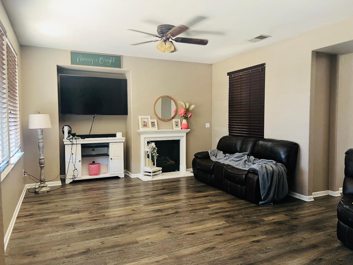 2117 Mariposa Dr, Hughson, CA 95326