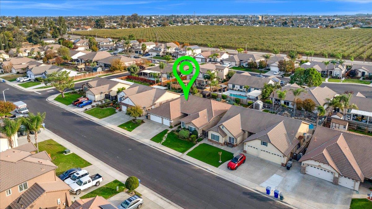 1947 Hampton, Hanford, CA 93230