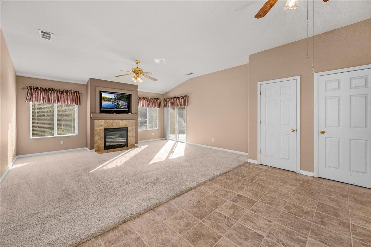 1947 Hampton, Hanford, CA 93230