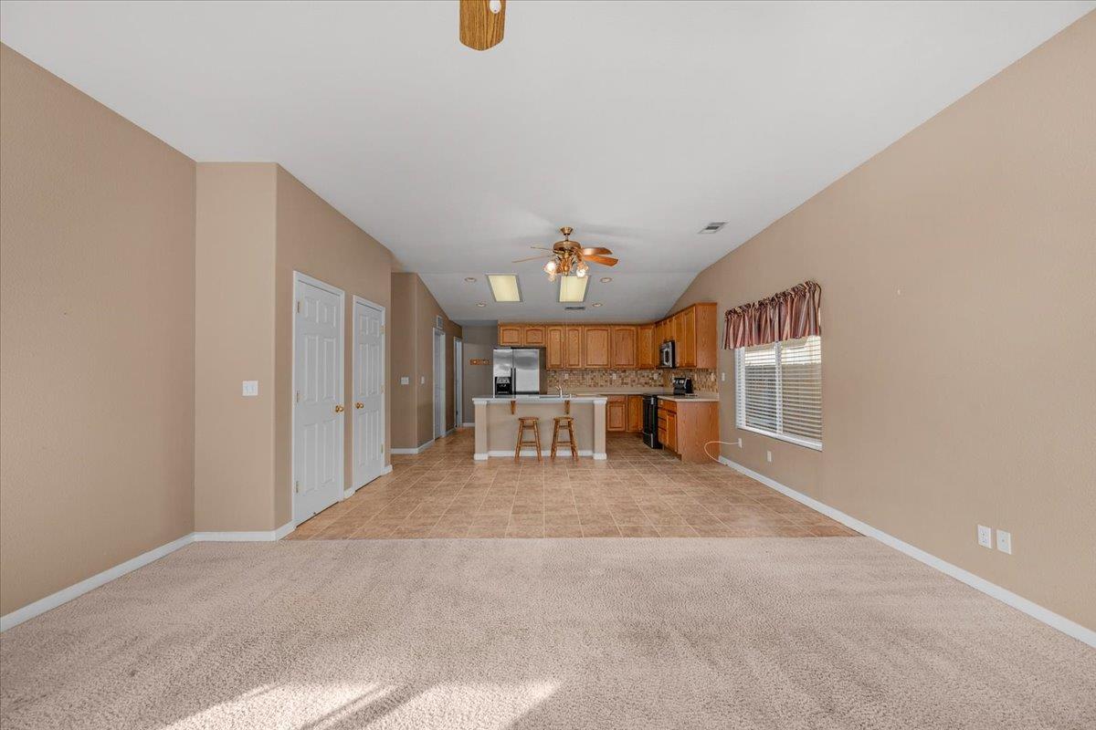 1947 Hampton, Hanford, CA 93230