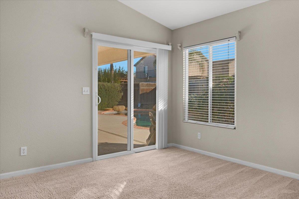 1947 Hampton, Hanford, CA 93230