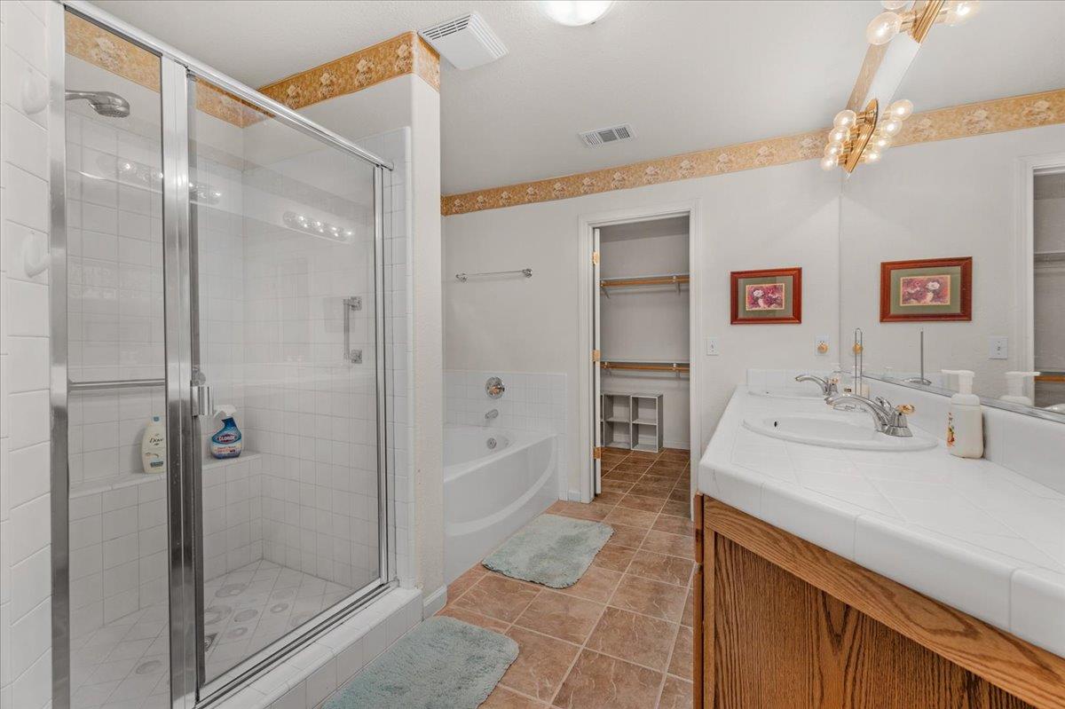 1947 Hampton, Hanford, CA 93230