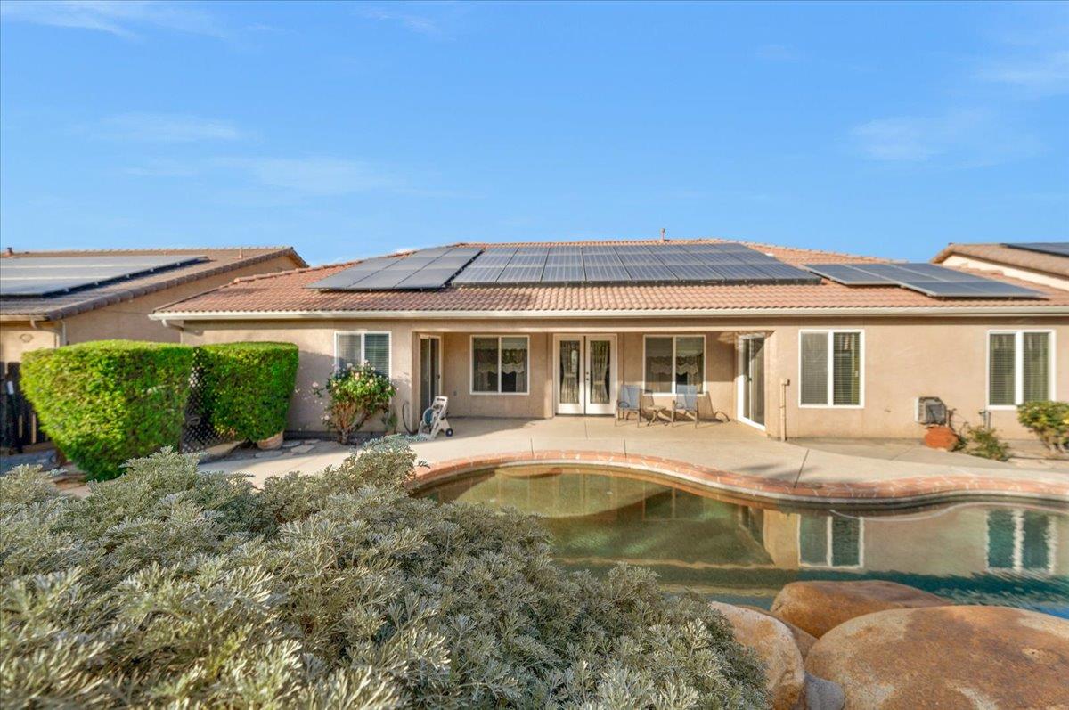 1947 Hampton, Hanford, CA 93230