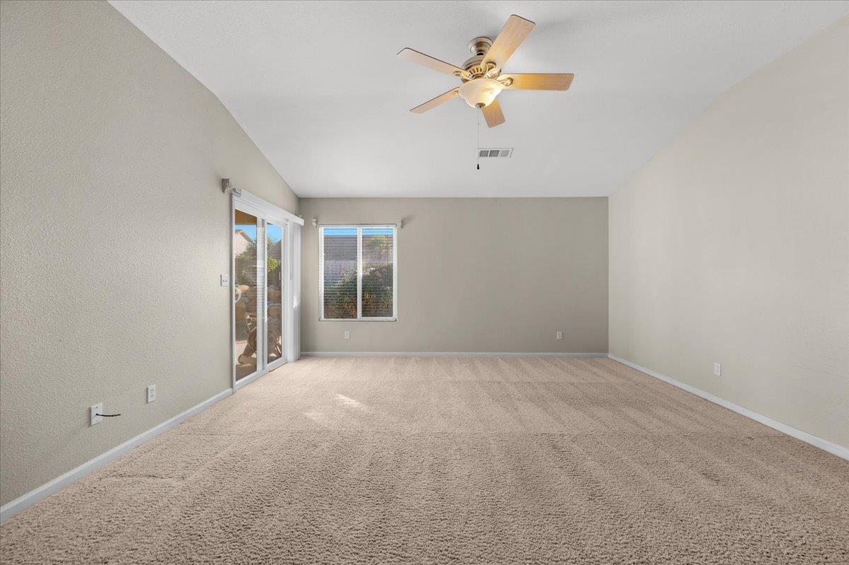 1947 Hampton, Hanford, CA 93230